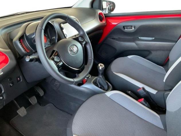 Toyota Aygo 2ª serie Connect 1.0 VVT-i 72 CV 5 porte x-play - Foto 8