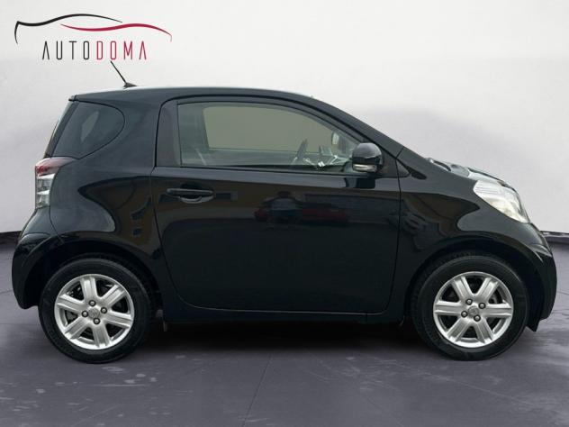 Toyota iQ 1.0 VVT-i Active - Foto 2
