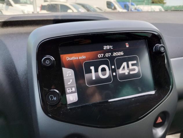 Toyota Aygo Connect 1.0 VVT-i 72 CV 5 porte x-wave MMT/ NEOPATENTATI - Foto 5