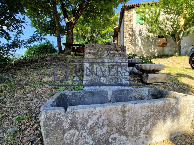 CASA SEMI INDIPENDENTE SU DUE LIVELLI CON TERRENO - Foto 9
