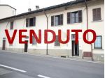 Porzione di casa da ristrutturare a Casatenovo