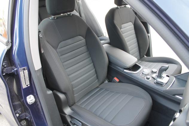 Alfa Romeo Stelvio 2.2 Turbodiesel 160 CV AT8 RWD Business - Foto 9