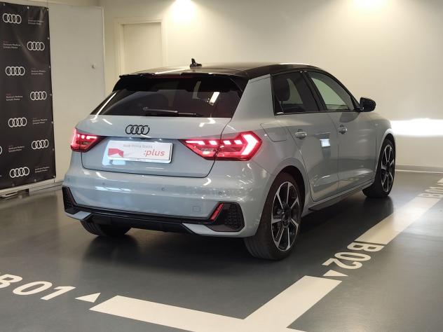 Audi A1 A1 Sportback 30 1.0 tfsi Identity Black 110cv s-tronic - Foto 4