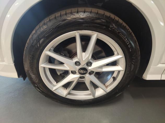 Audi Q2 Q2 35 2.0 tdi Identity Black s-tronic - Foto 6