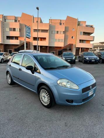 Fiat Punto 1.2 5 porte Active - Foto 4
