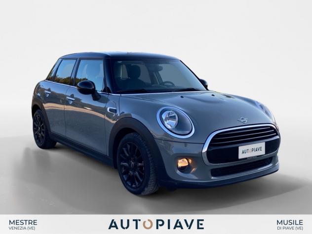 MINI Mini 5 porte Mini 5p 1.5 Cooper D Business auto - Foto 7