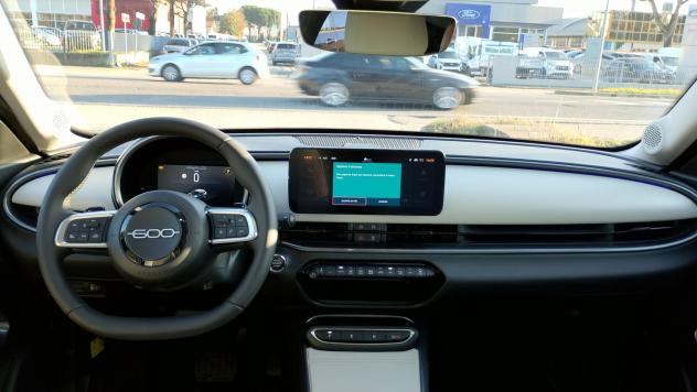FIAT 600 600 Hybrid 100 CV DCT MHEV La Prima - Foto 5