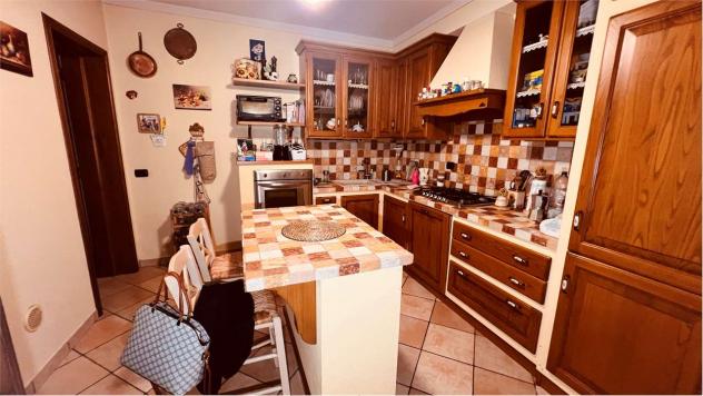 VBF segr 295 - SPLENDIDA BIFAMILIARE RISTRUTTURATA CON GIARDINO E GARAGE - Foto 9