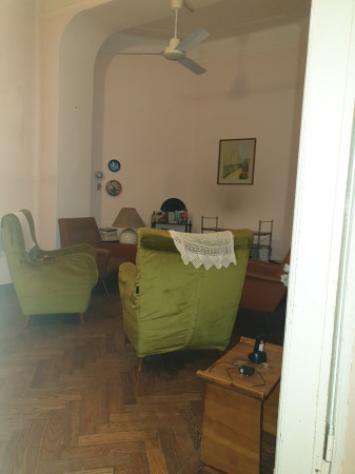 Appartamento di 180 m² con 5 locali e posto auto in vendita a Modena
