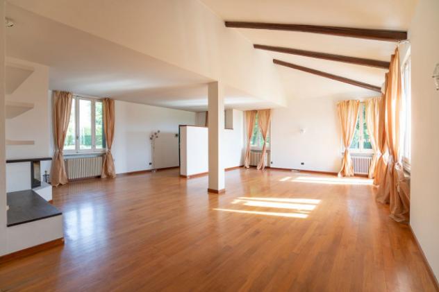 Villa di 892 m² con più di 5 locali in vendita a Molteno - Foto 8