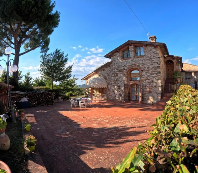 Rustico in vendita a Colle di Val d'Elsa 220 mq Rif: 1276600