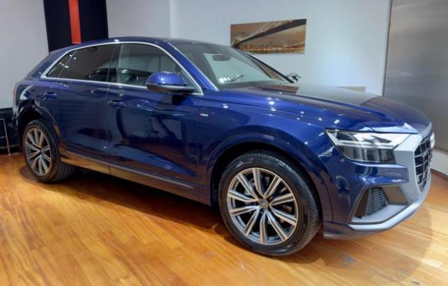 AUDI Q8 45 TDI quattro tiptronic Sport rif. 24162842