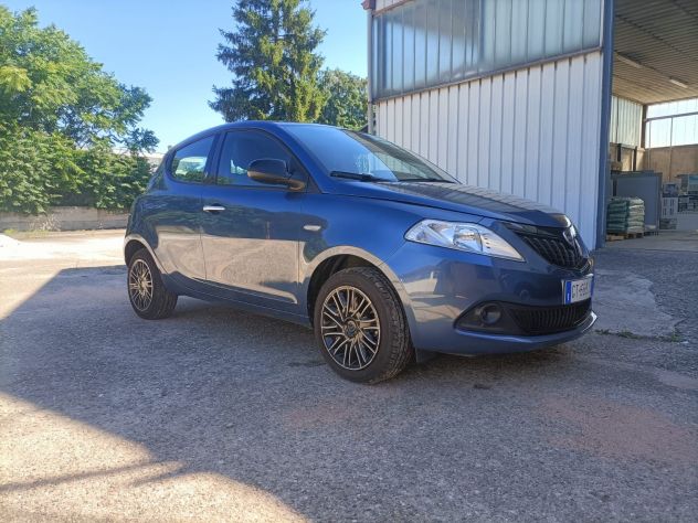 Lancia Ypsilon 2024 20.000 Km. Blu - Foto 3