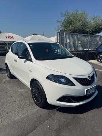 Lancia Ypsilon 1.0 FireFly 5 porte S&S Hybrid Alberta Ferretti - Foto 3