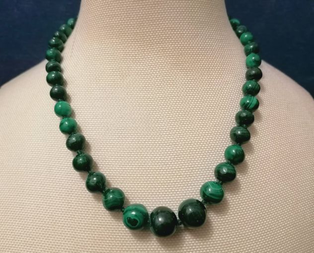 ANTICA BELLA COLLANA SCALARE IN AUTENTICA MALACHITE, 1960 CIRCA. - Foto 2