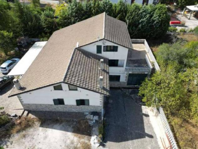 Immobile in asta di 230 m² con più di 5 locali e box auto in vendita a Campobasso - Foto 5