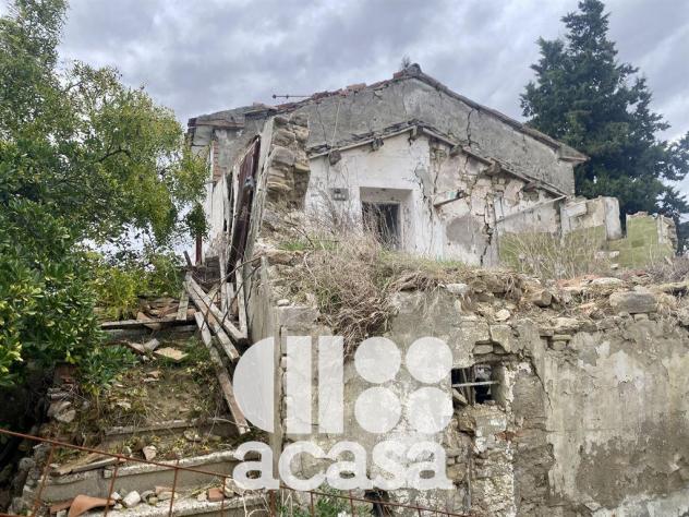 CASALE CON TERRENO PANORAMICO - Foto 8