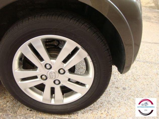 TOYOTA - iQ - 1.0 CVT Lounge - Foto 6