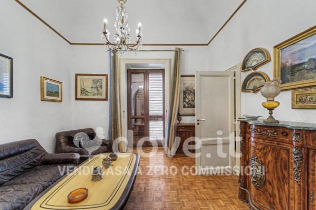 Casa indipendente di 200 m² con più di 5 locali in vendita a Modica - Foto 12