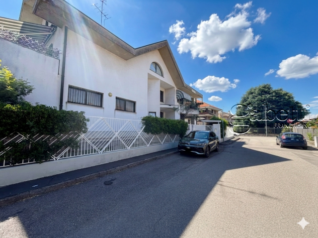 Villa in vendita a Parabiago - Foto 2