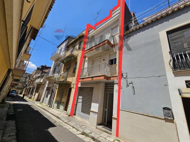 Casa Indipendente in vendita a Ragusa, Centro