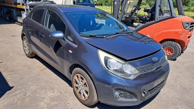 Ricambi vari Kia Rio 1.1CRDI 75cv del 2014 - Foto 2