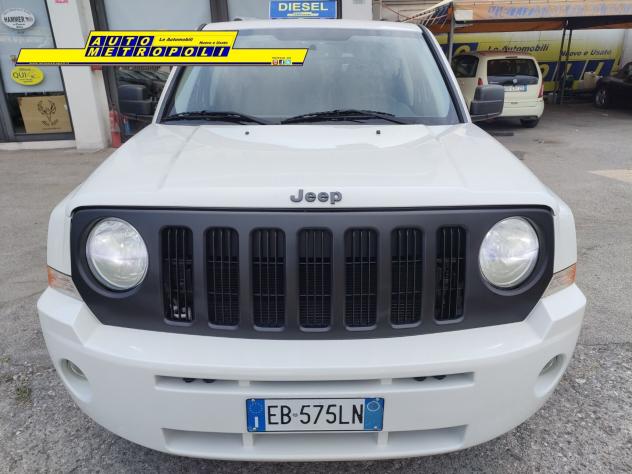 Jeep Patriot 2.0 140cv Turbodiesel Limited 4X4 - Foto 2