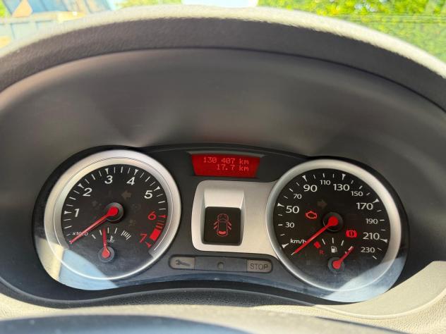 Renault Clio 1.2 16V 3 porte Confort - Foto 8