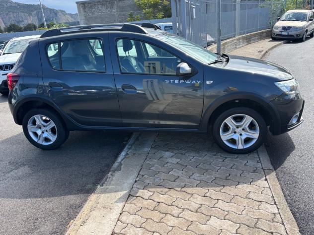 Dacia Sandero Stepway 1.5 dCi 8V 90CV Start&Stop - Foto 5