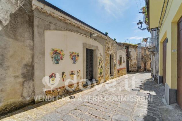 Casa indipendente di 145 m² con 4 locali in vendita a Castiglione di Sicilia - Foto 3