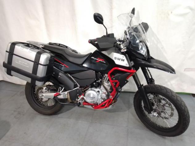SWM SUPERDUAL 600 T