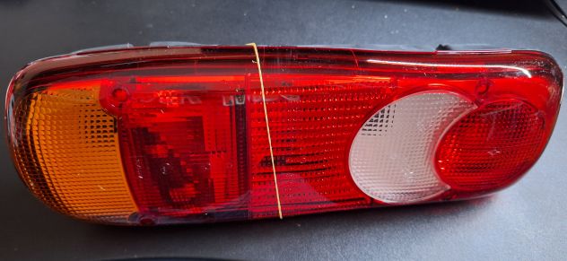 Fanalino Posteriore NISSAN CABSTAR