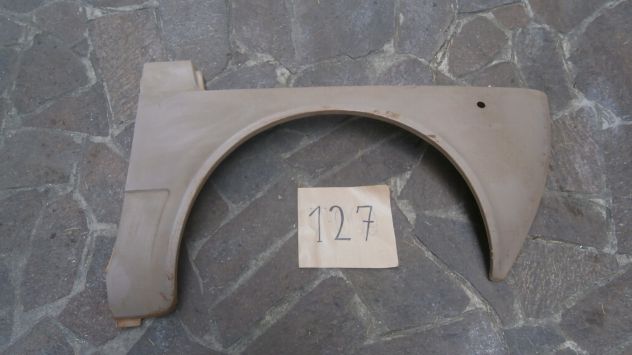 Parafango anteriore destro Fiat 127 berlina special 1°s prima serie (anni 71-76)