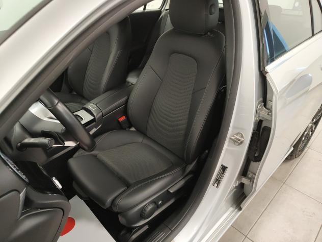 Mercedes-Benz Classe A 250 e Plug-in Hybrid auto FariLED Navi Sedili Risc - Foto 4