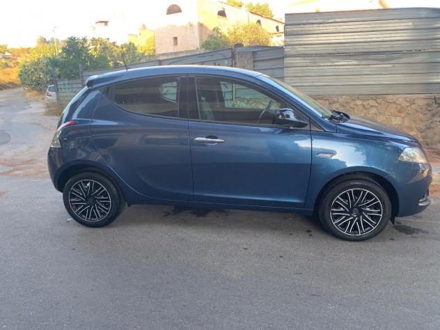 LANCIA - Ypsilon - 1.0 FireFly 5p. S&S Hybrid Oro - Foto 6