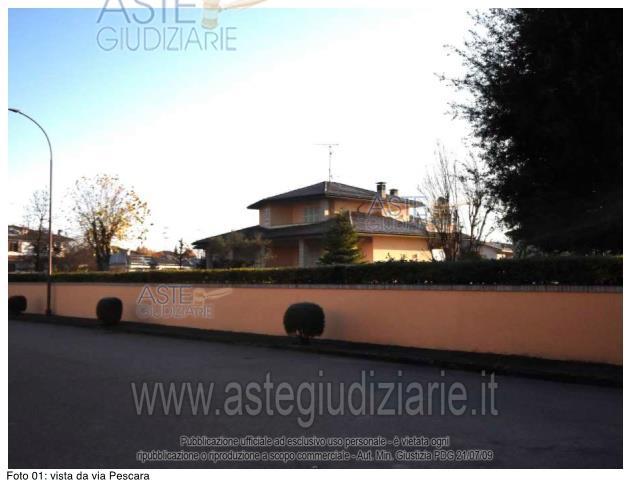 IMMOBILI-IMMOBILE RESIDENZIALE-Frazione Roveleto - via Pescara 15