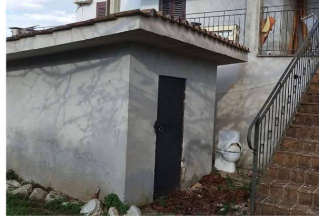 Immobile in asta di 236 m² con più di 5 locali in vendita a Fabrica di Roma - Foto 3
