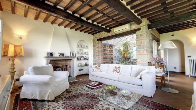 CASALE di 10 vani e di 500 mq (MONTECARLO) rif. 3495 - Foto 20