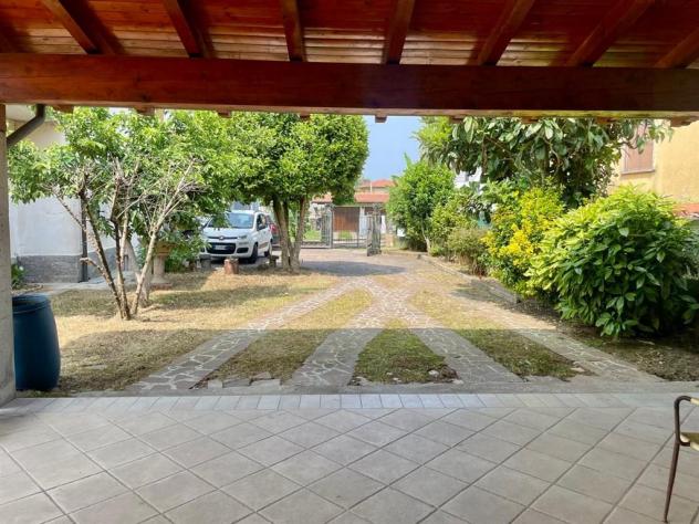 VILLA SINGOLA BIFAMIGLIARE COMPOSTA DA 2 QUADRILOCALI - GIARDINO - Foto 18