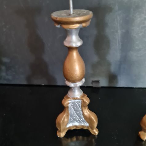 Coppia di antichi mini candelieri in legno per altari in miniatura , altezza c - Foto 3