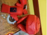Caschetto Taglia M e guanti taglia S Bambino