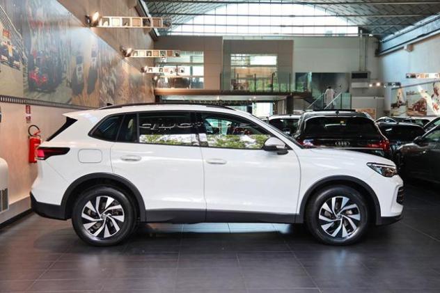 VOLKSWAGEN Tiguan 1.5 eTSI 130cv ACT DSG Life rif. 23873807 - Foto 2