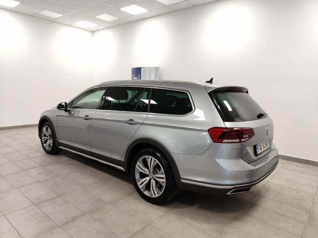 Volkswagen Passat Alltrack 2.0BiTDI 4MOTION DSG BMT Pelle FariLED - Foto 9