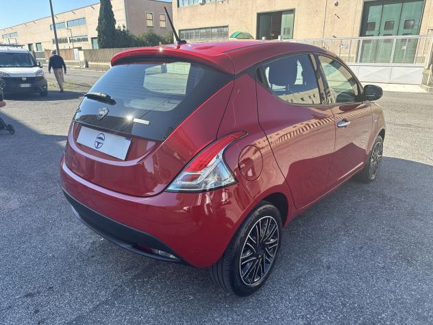Lancia Ypsilon Ypsilon 1.0 firefly hybrid Silver Plus s&s 70cv - Foto 6