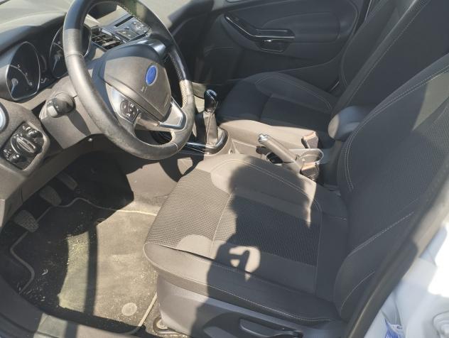 Ford Fiesta 1.4 5 porte Bz.- GPL Black & White Edition - Foto 6
