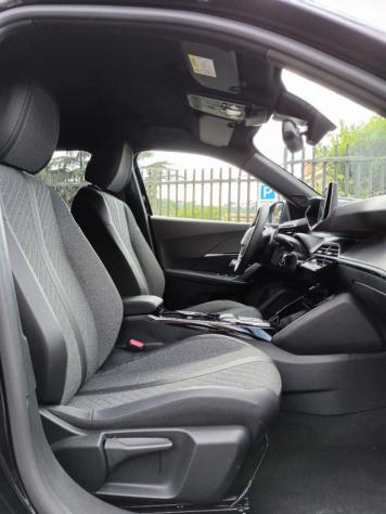 PEUGEOT 2008 1200 PURETECH ALLURE 130CV EAT8 CARPLAY ITALIA rif. 23999593 - Foto 7