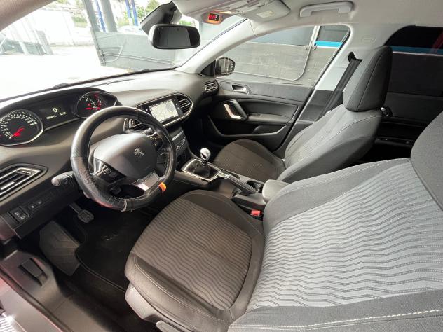 Peugeot 308 1.6 BlueHDI 120cv Business - Foto 7