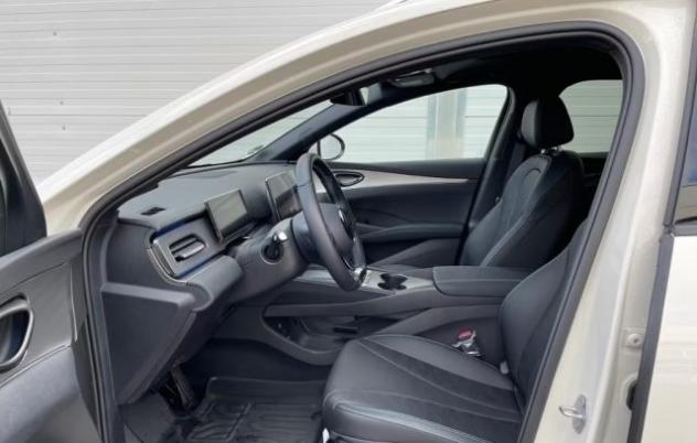 BYD Seal 6 DM-i 1.5 212 CV PHEV Touring Comfort Lite rif. 23600527 - Foto 7