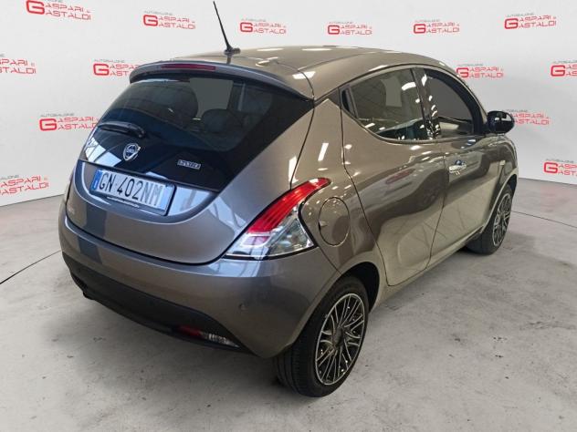 Lancia Ypsilon Ypsilon 1.0 FireFly 5 porte S&S Hybrid Gold - Foto 3