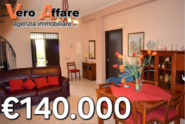V001842 - VILLA DA 140 MQ 40 MQ VERANDA 2300 MQ GIARDINO